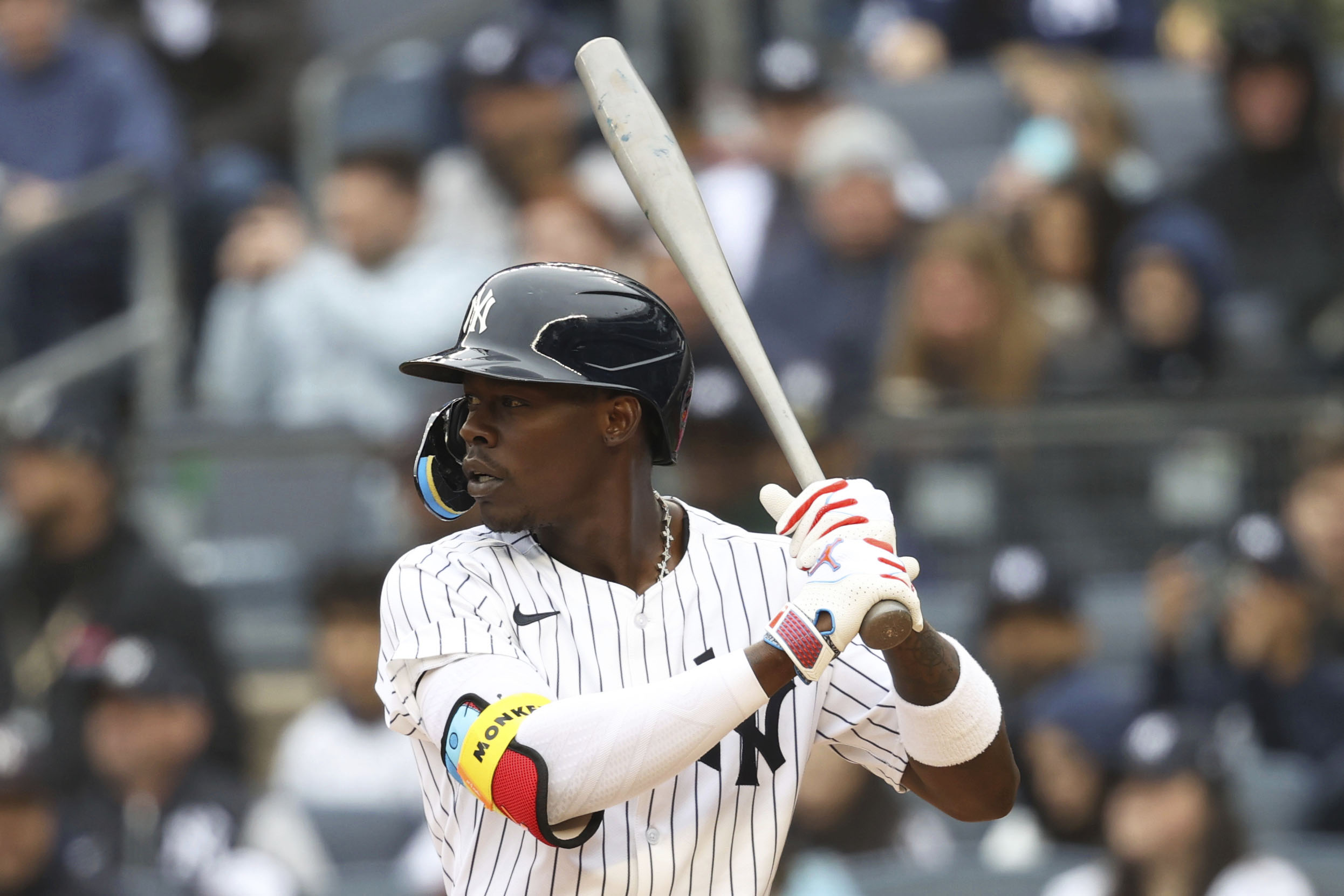 A bat shaped like a bowling pin could change baseball forever