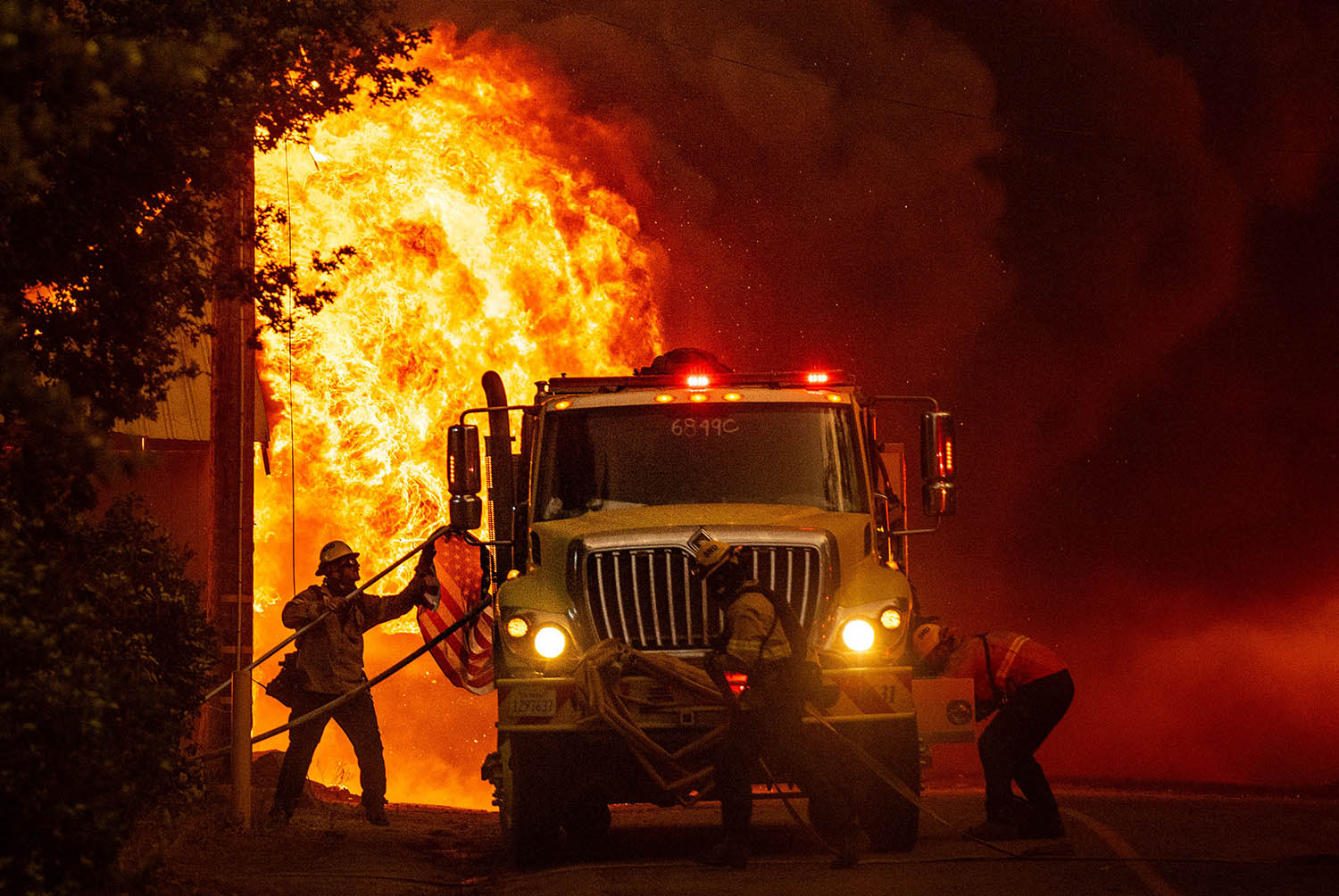 As wildfires spread, the rich buy protection