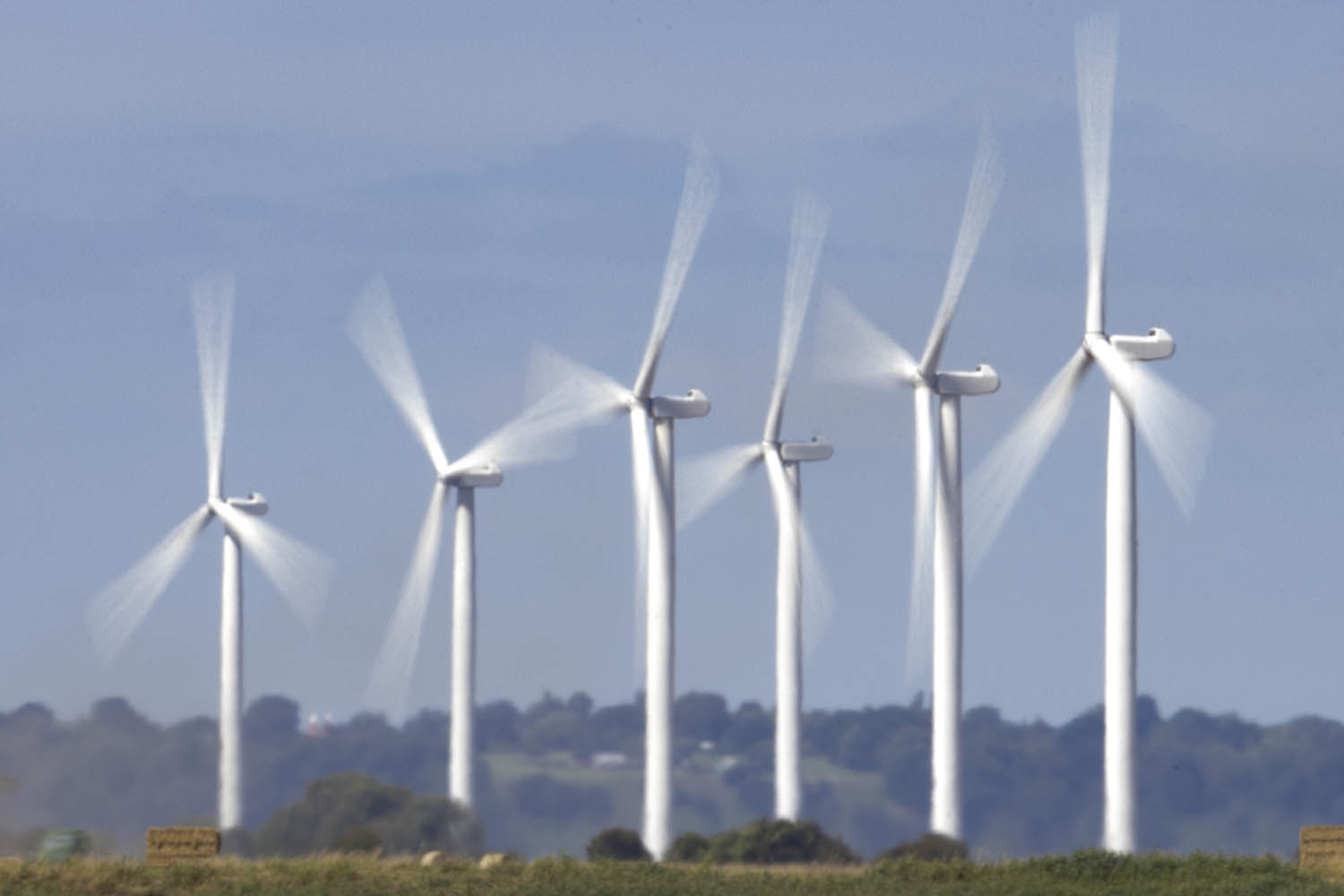 Wind becomes biggest single source of Britain’s electricity for 2024