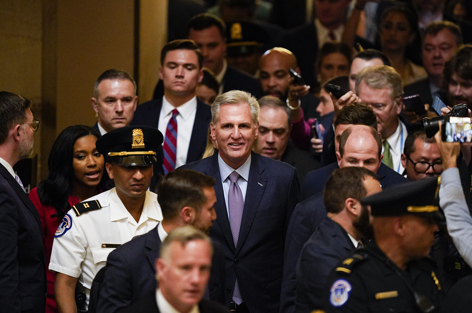 McCarthy’s removal as US speaker looks like a win for Putin