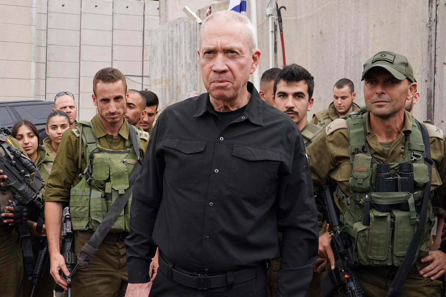 Yoav Gallant: Netanyahu fires popular defence minister