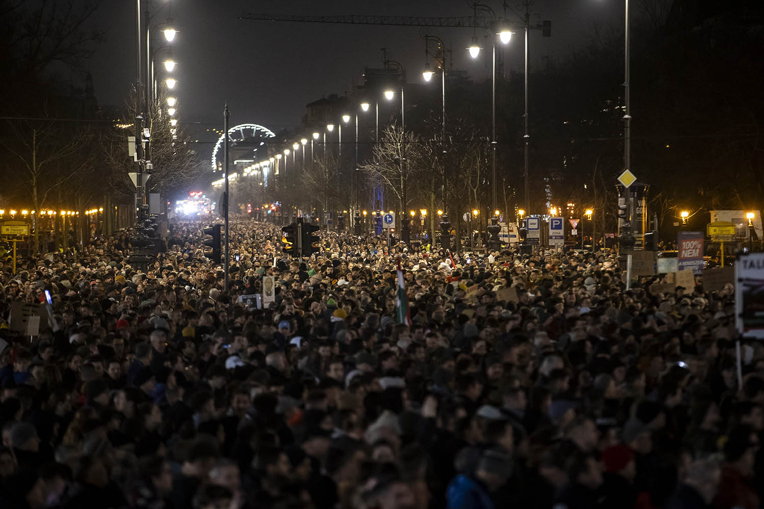 Huge crowds against Orbán in Hungary