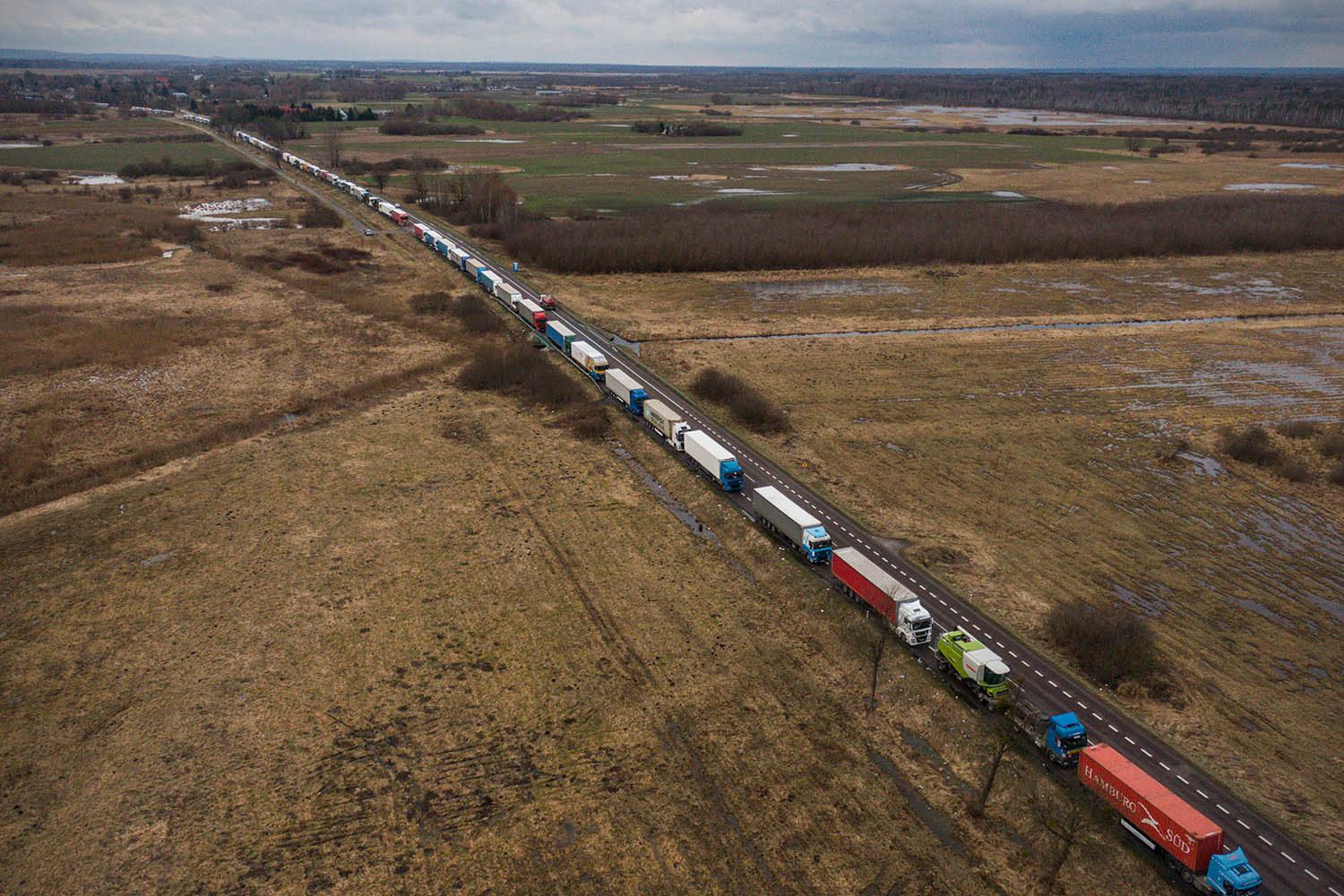 Polish farmers spill grain in anti-Ukraine protests