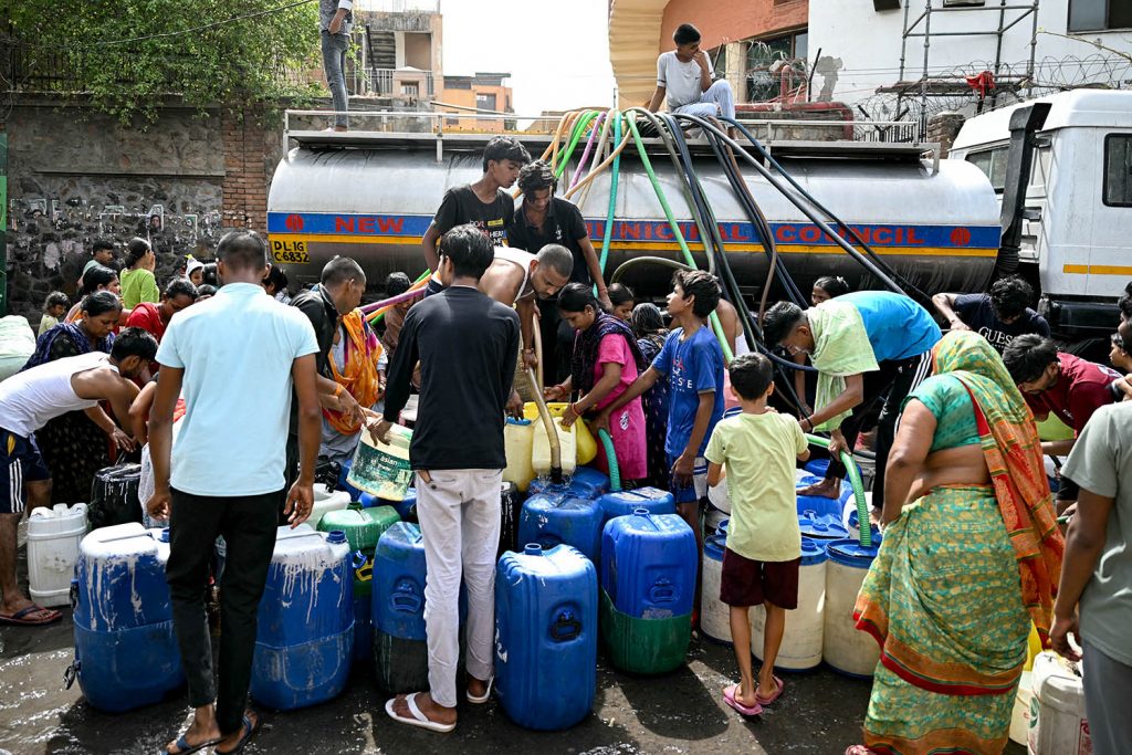 Heat waves sweep the world
