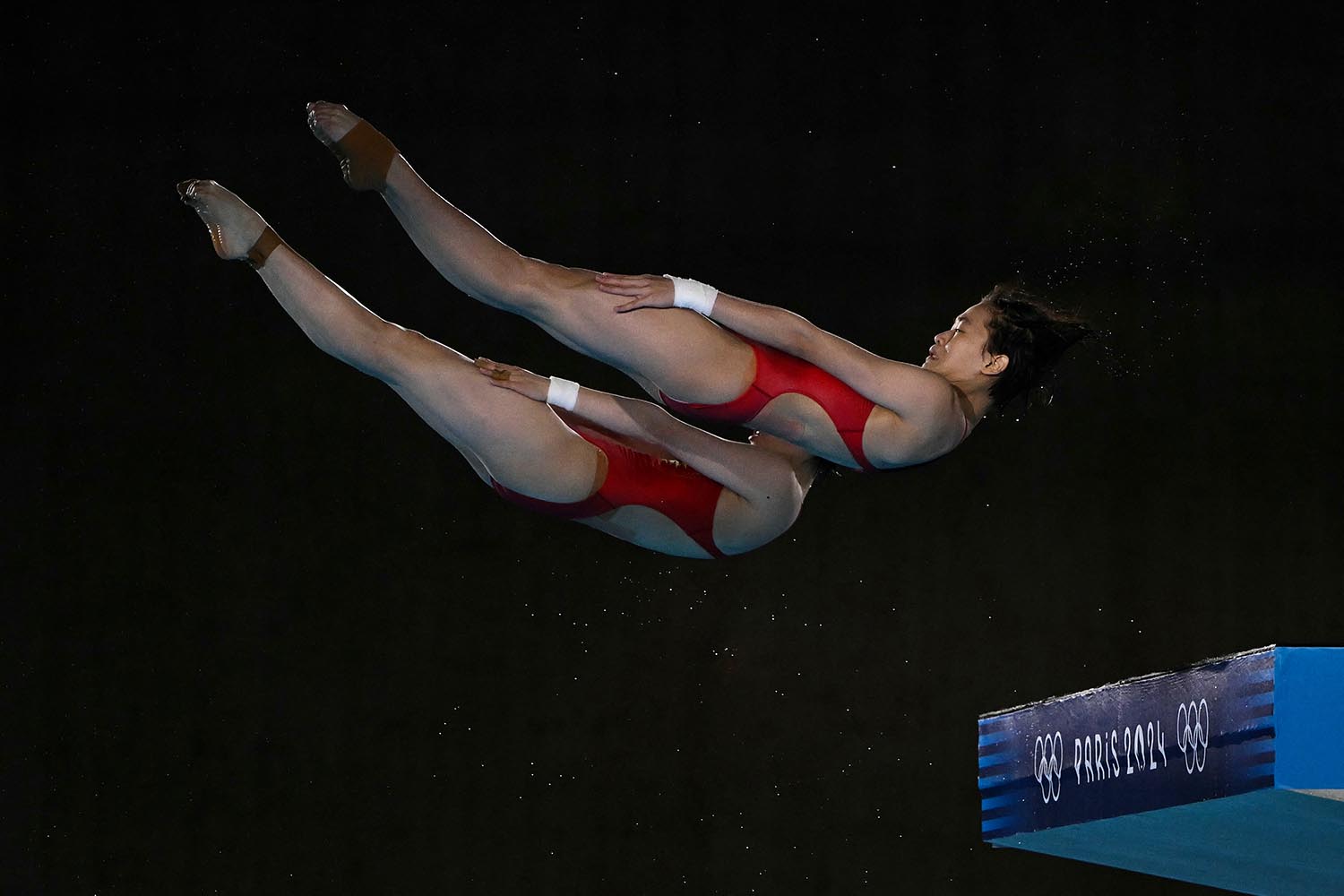 Chinese divers were a fingertip from perfection