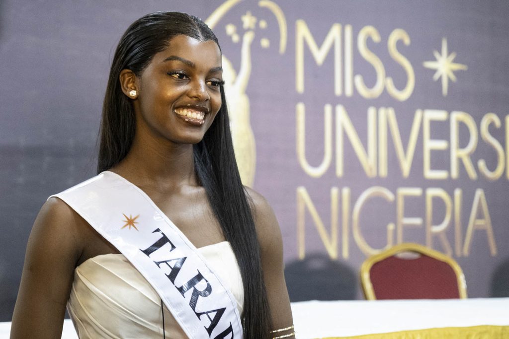 Beauty pageant sparks South Africa-Nigeria taxi battle
