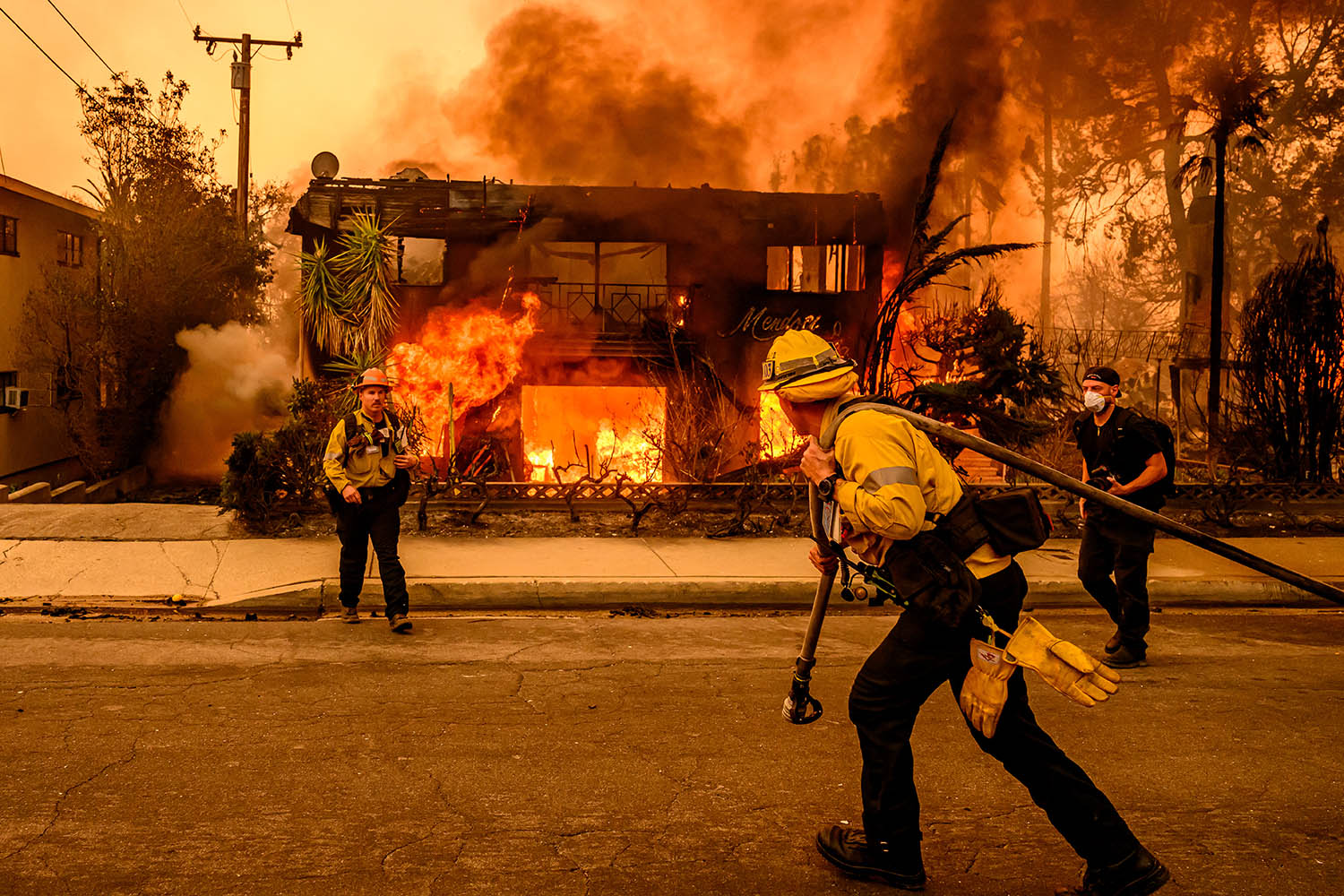 Ukraine ready to send firefighters to California