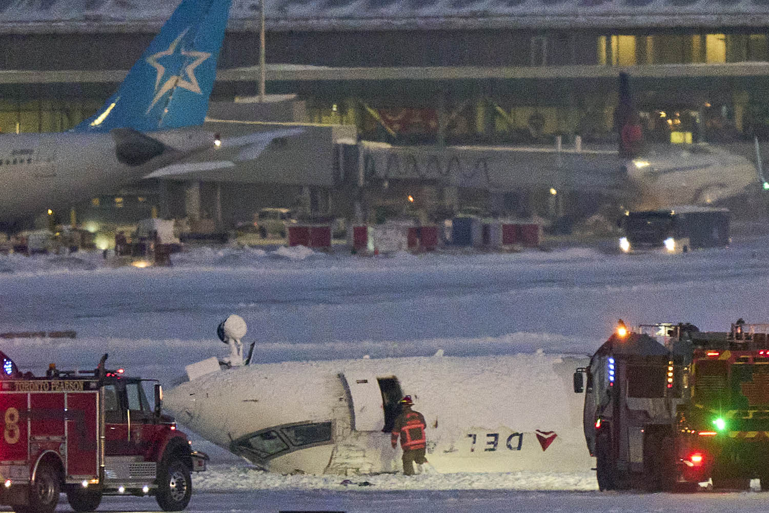 At least 18 injured after Toronto plane crash