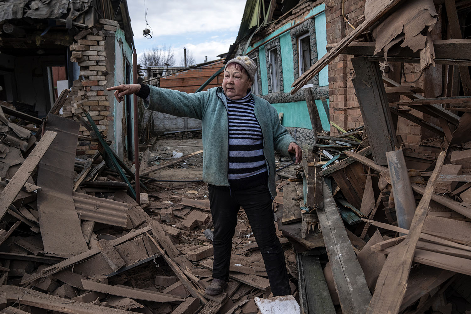 Russia threatens to deport Ukrainians from Ukraine
