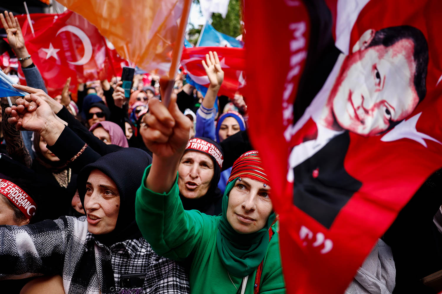 Erdoğan ahead