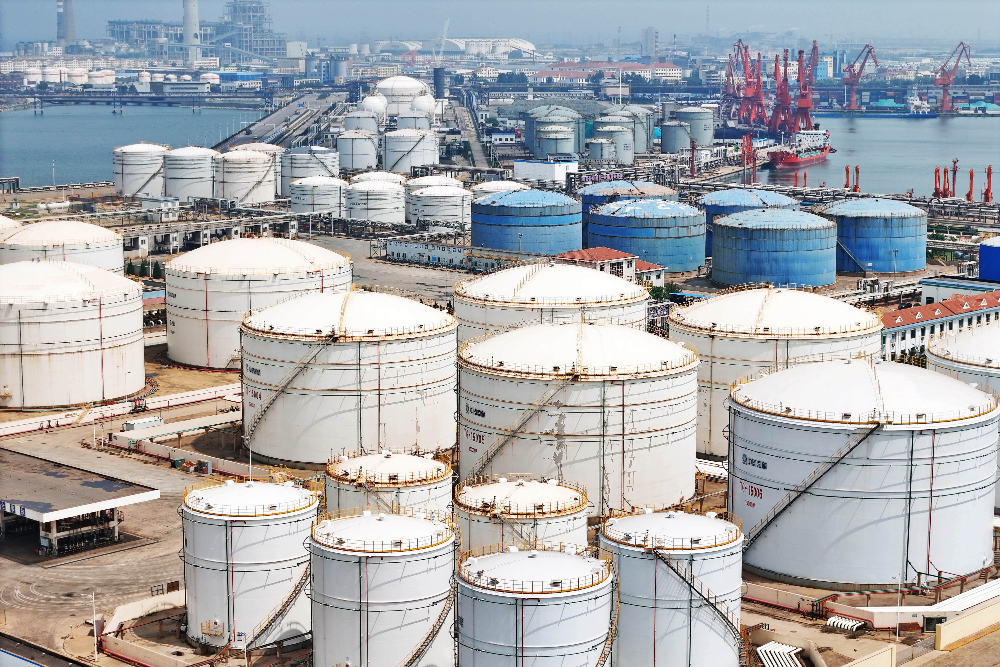 Peak oil: glut predicted by 2029