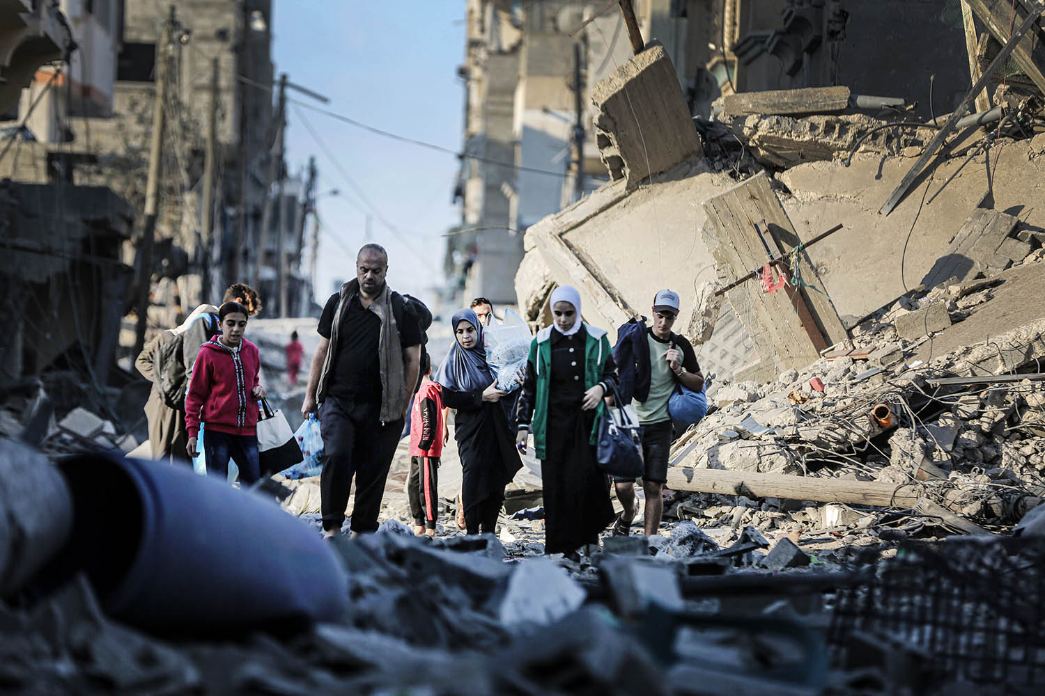Joe Biden heads to Israel as diplomats hope for Gaza aid deal