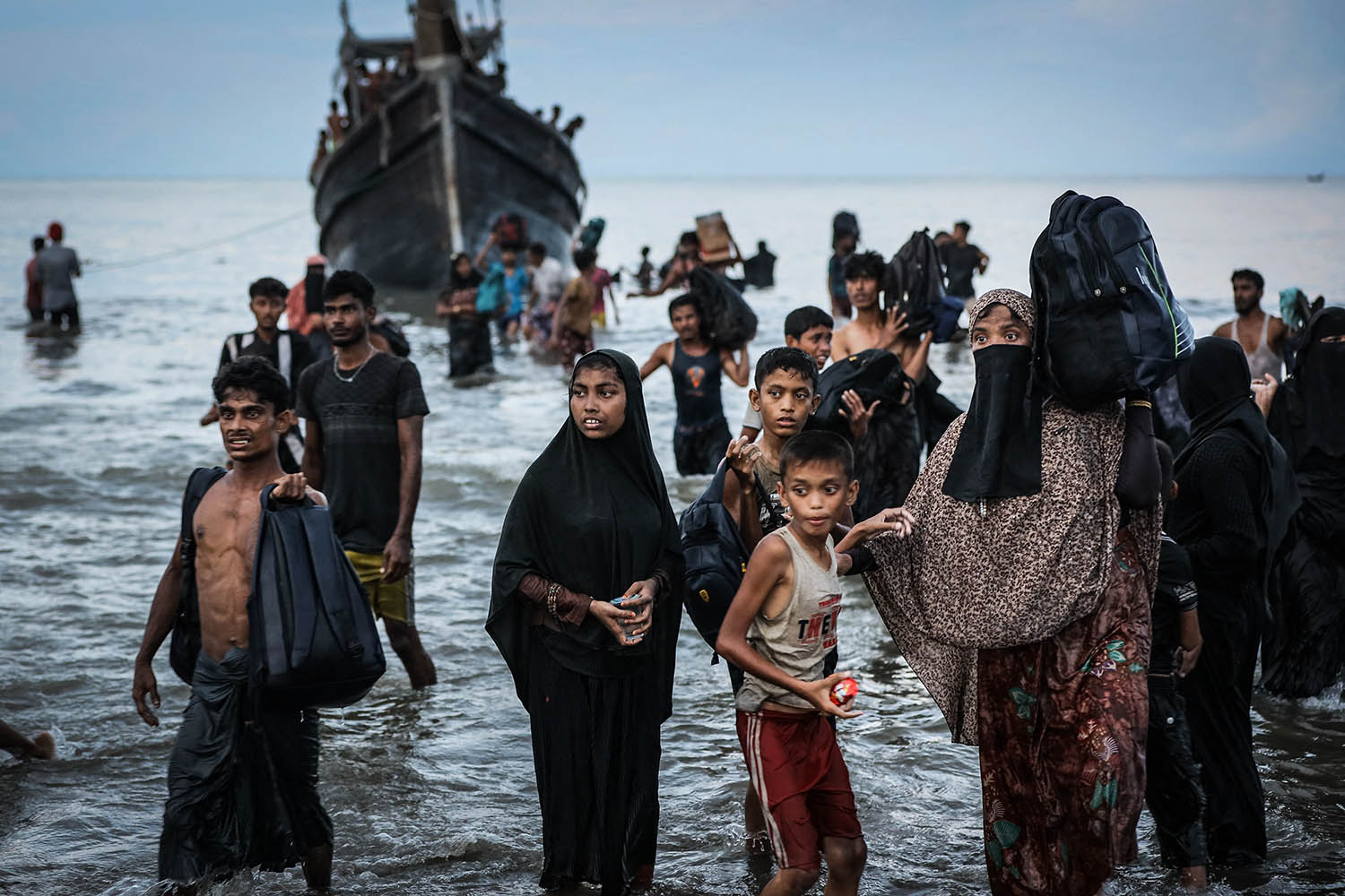 Rohingya refugees risk deadly stretch of water