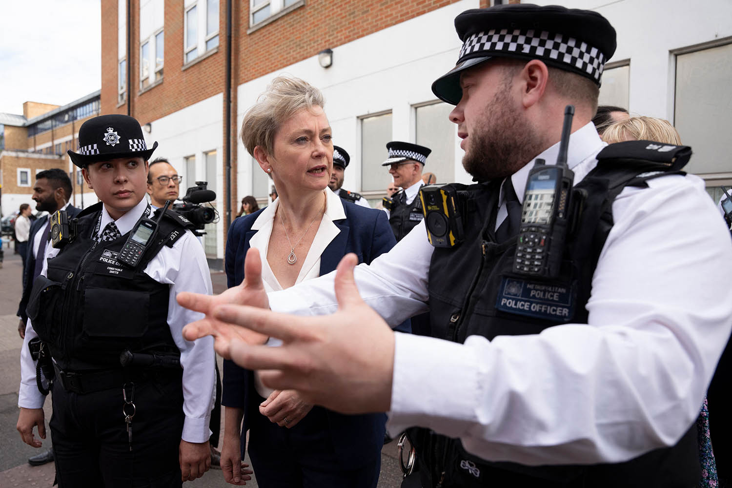 Labour takes a leaf out of the book of Trump in its immigration offensive