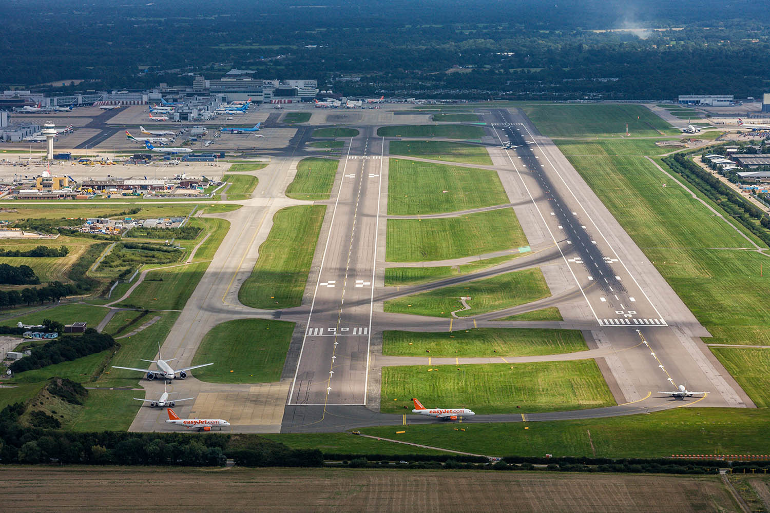 Government encourages Gatwick’s recycled runway plan