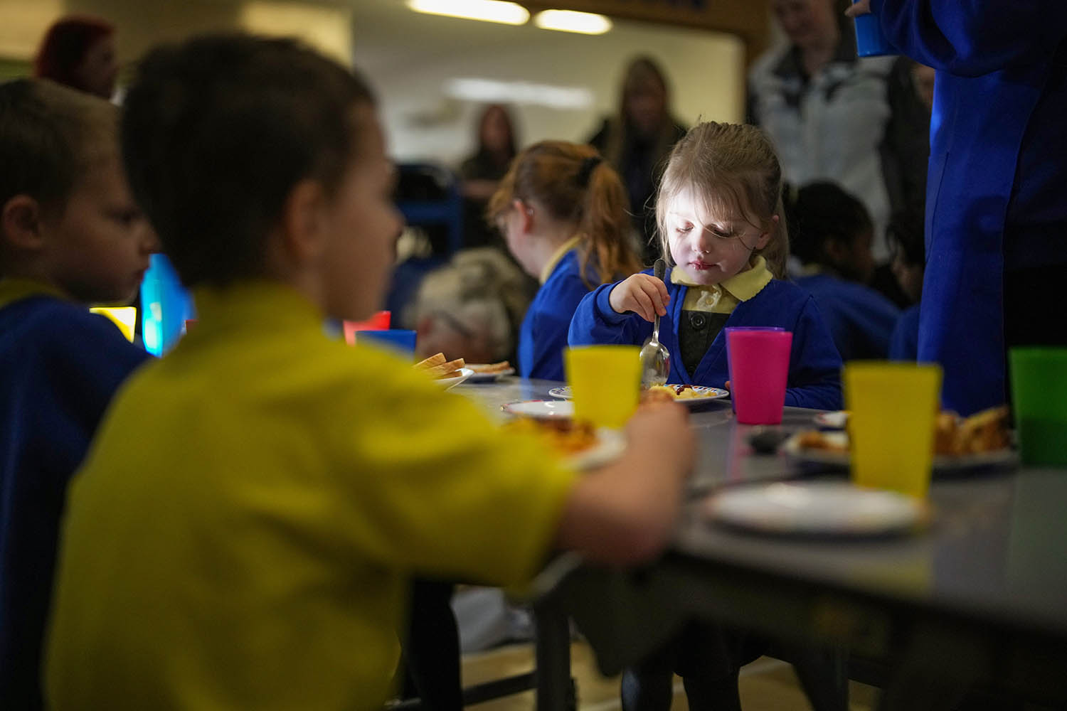 Labour urged to scrap two-child benefit cap