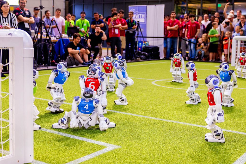 Lazy robots win by using less energy